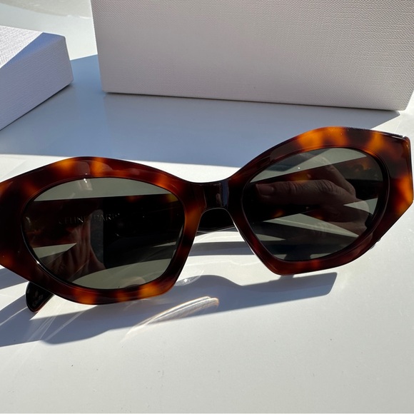 Celine Sunglasses CL40238U NWT - Picture 1 of 7